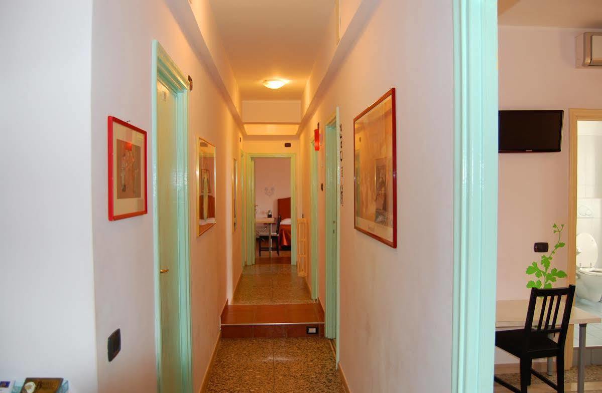 Colosseo Suite Apartment Рим Экстерьер фото
