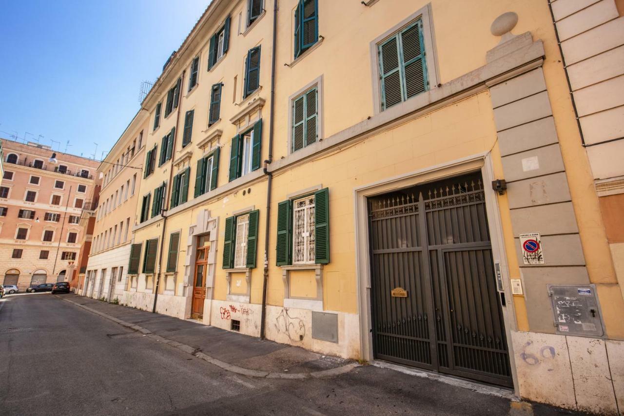 Colosseo Suite Apartment Рим Экстерьер фото
